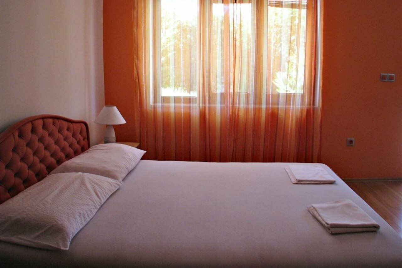 Apartments Miljak Omiš Zewnętrze zdjęcie
