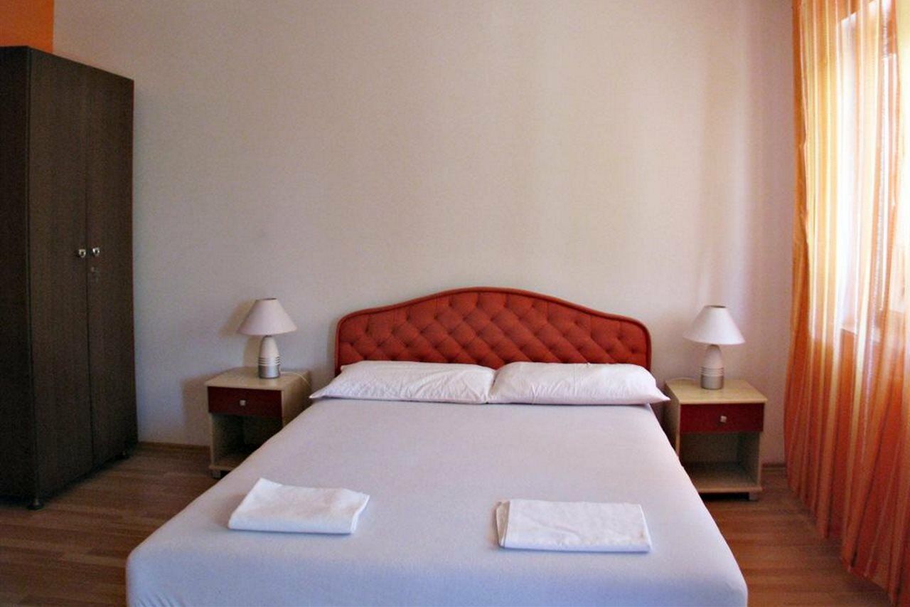 Apartments Miljak Omiš Zewnętrze zdjęcie